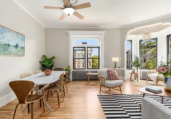 3rd image of 326 6th Ave APT 4L