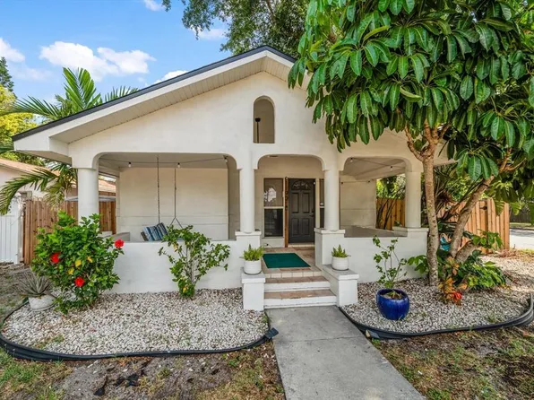 1190 Sedeeva St, Clearwater, FL 33755