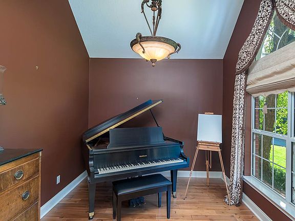 5th image of 4257 Chieselwood Ln
