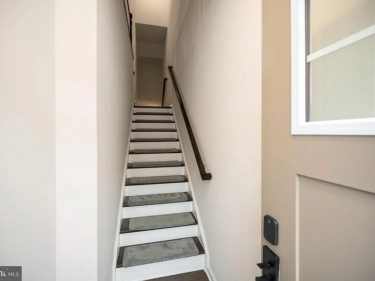 162 Shaded Valley Ct — Photo 4