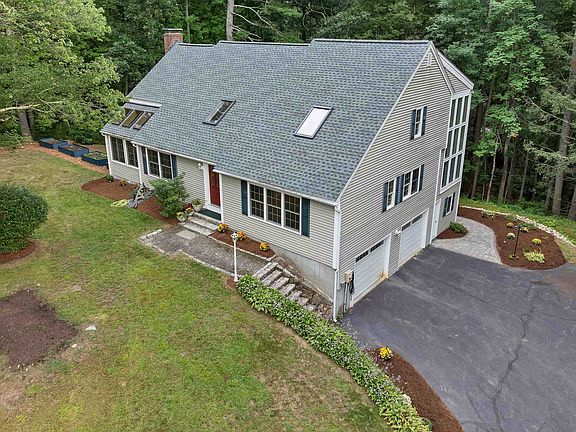 2nd image of 38 Sharon Road