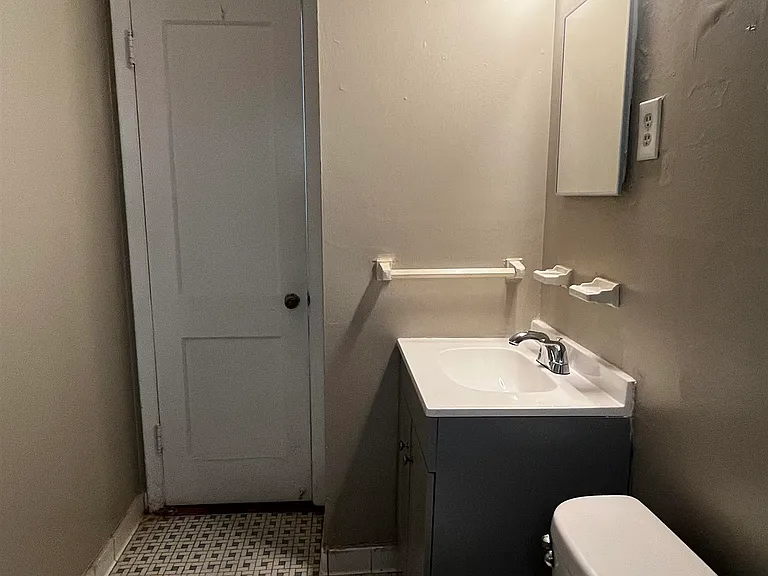 4667 Violet Ave — Photo 7