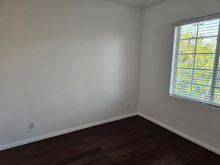 7349 Trailside Park Ct — Photo 41
