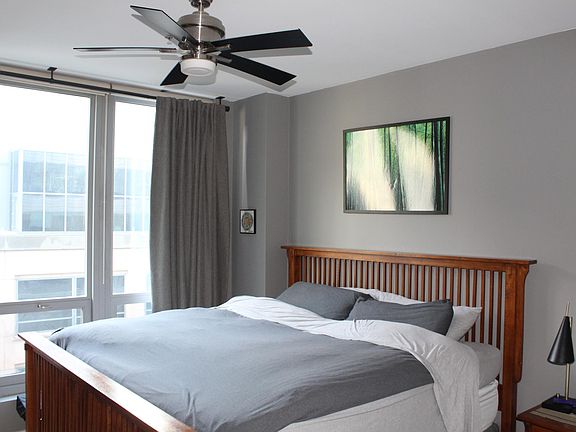 2nd image of 565 W Quincy St Unit 1101