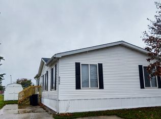6556 Goldenrod Ct, Burton, MI 48509