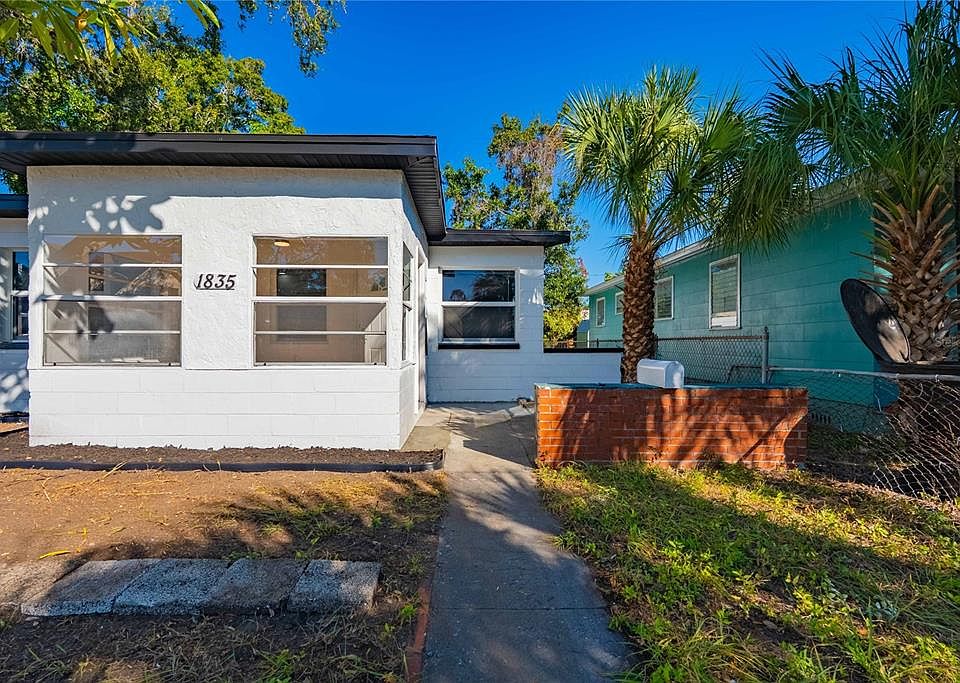 1st image of 1835 15TH AVENUE S