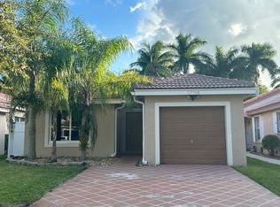 17708 SW 20th St, Hollywood, FL 33029