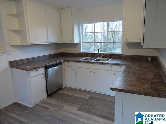 4th image of 1515 Haven Dr N