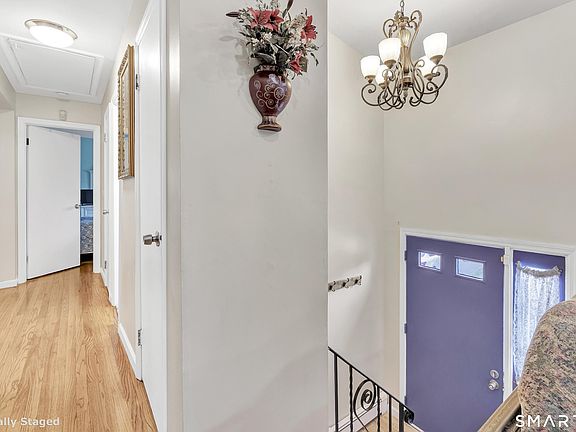 3rd image of 7 Three Partners Road