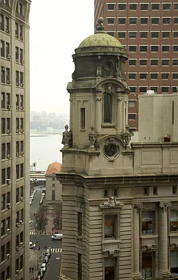 Rented by Compass | media 52