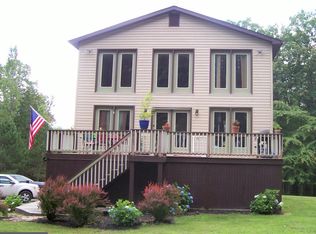 692 Whispering Pines Rd, Paw Paw, WV 25434