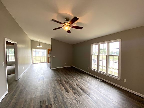3rd image of 2224 W Miners Dr #2414JUB