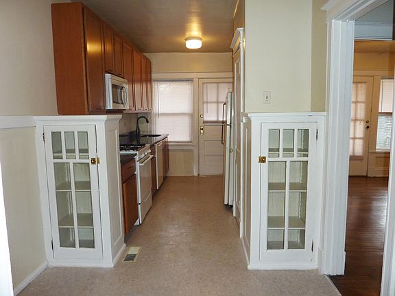 5th image of 749 Heman Ave #6N