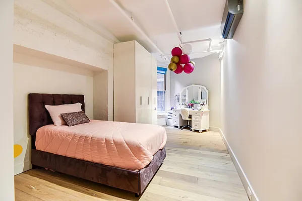 Sold by Compass | media 8