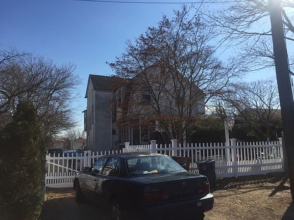 2nd image of 1520 Point Breeze Pl