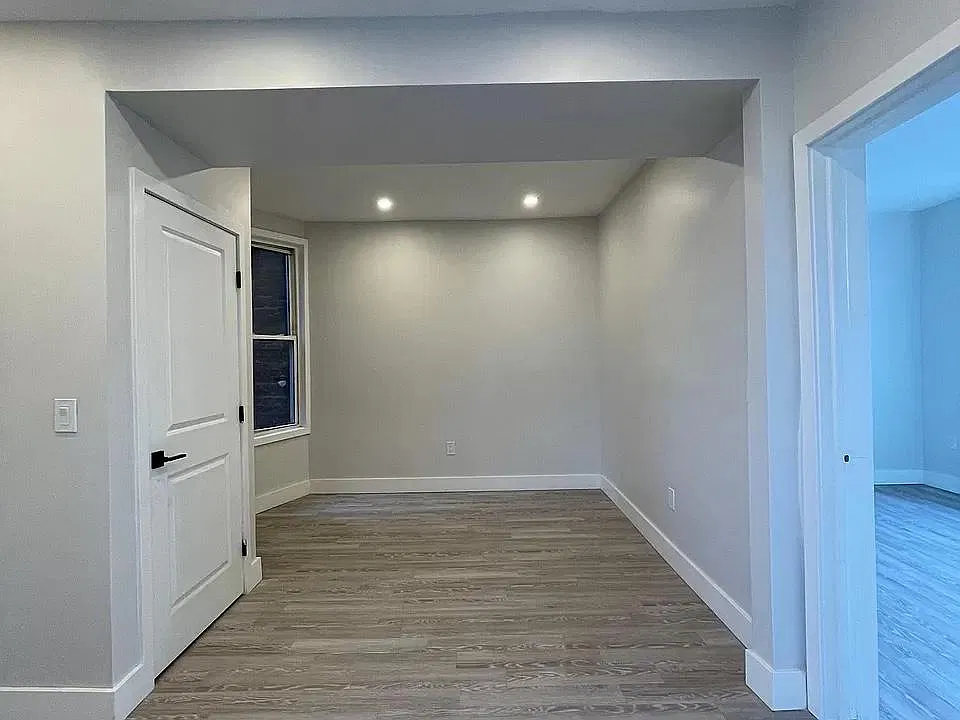 88 Wallis Ave — Photo 4