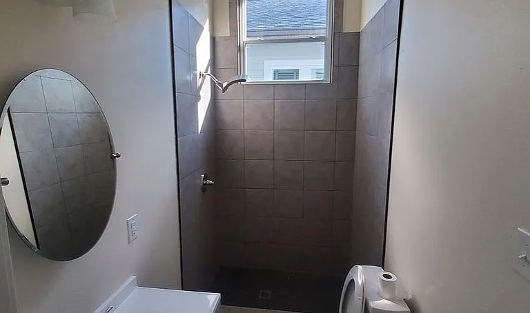 620 Valence St — Photo 6