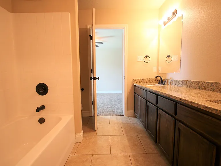 131 Sunburst Ct — Photo 11