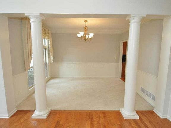 4th image of 5394 Anacala Ct