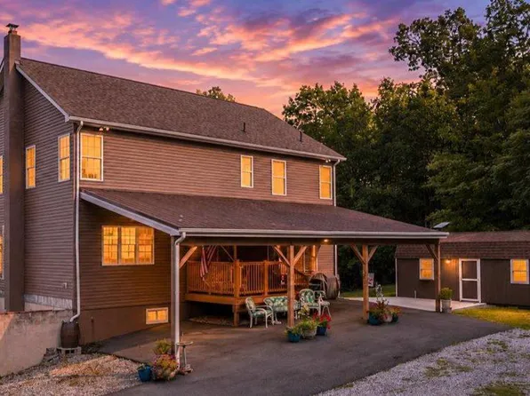 460 Roys Ln, Hedgesville, WV 25427