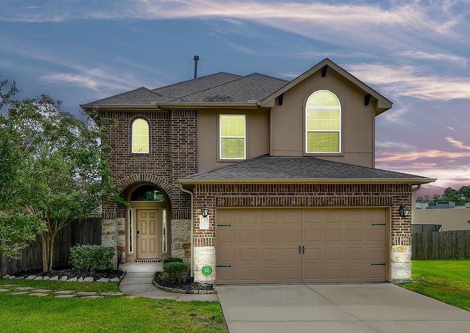 1st image of 12504 Canyon Ct