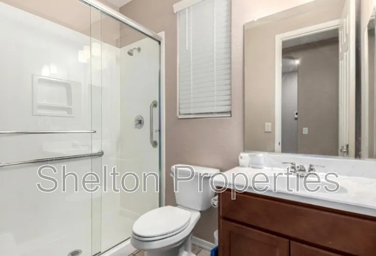 15062 W Portland St — Photo 17