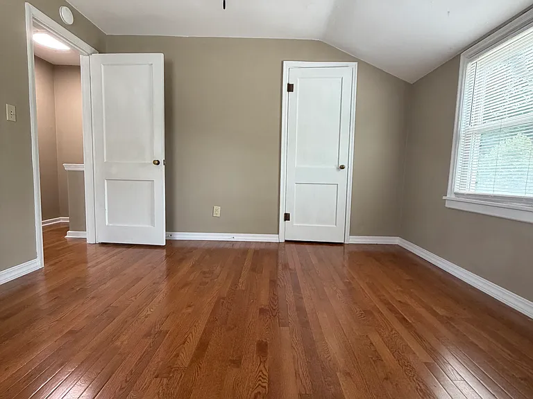 1112 McKinley Blvd #B — Photo 9