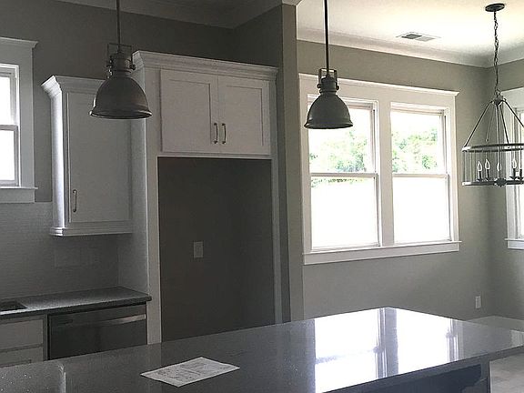 3rd image of 3069 Millerton Way