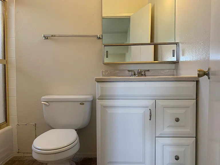 300 General Marshall St NE — Photo 7
