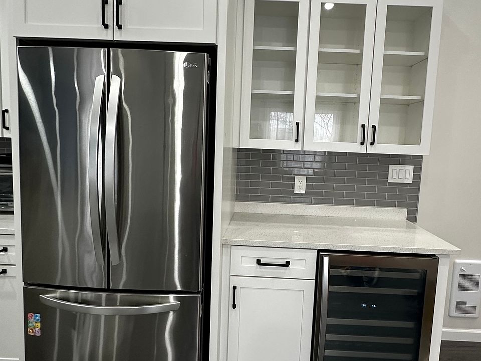 mini bar area + wine fridge