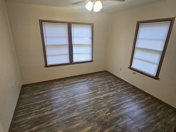 5th image of 803 Erion St