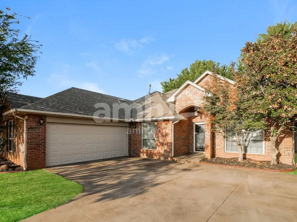 141 Kimberly Dr, Edmond, OK 73003