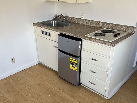 5th image of 108 Main St #7