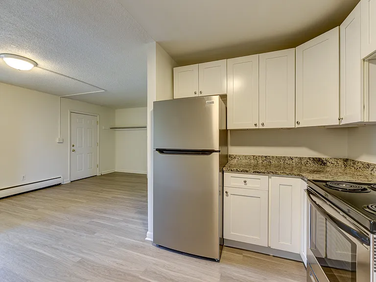 3220 Madison Ave — Photo 6