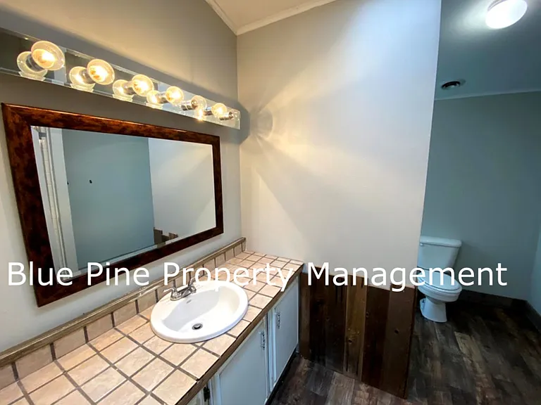 705 Eve Dr — Photo 10