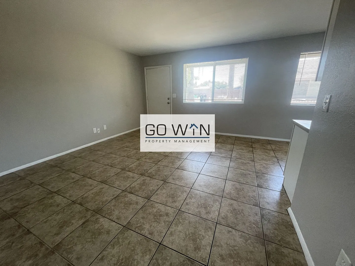 1050 N July Circle — Photo 4
