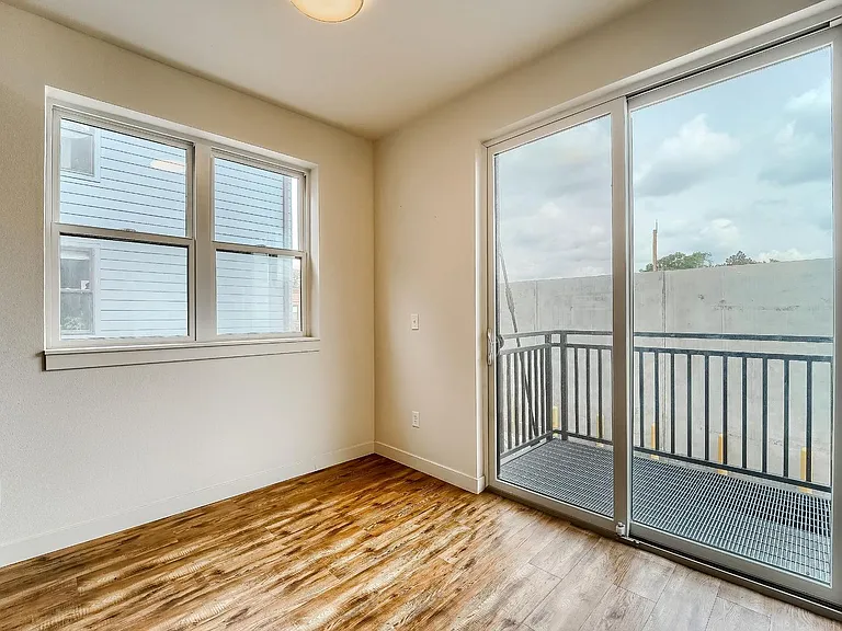 2376 Stout St — Photo 17
