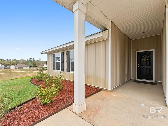 2nd image of 3084 Camino Real Loop