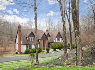 94 Limekiln Rd, Redding, CT 06896