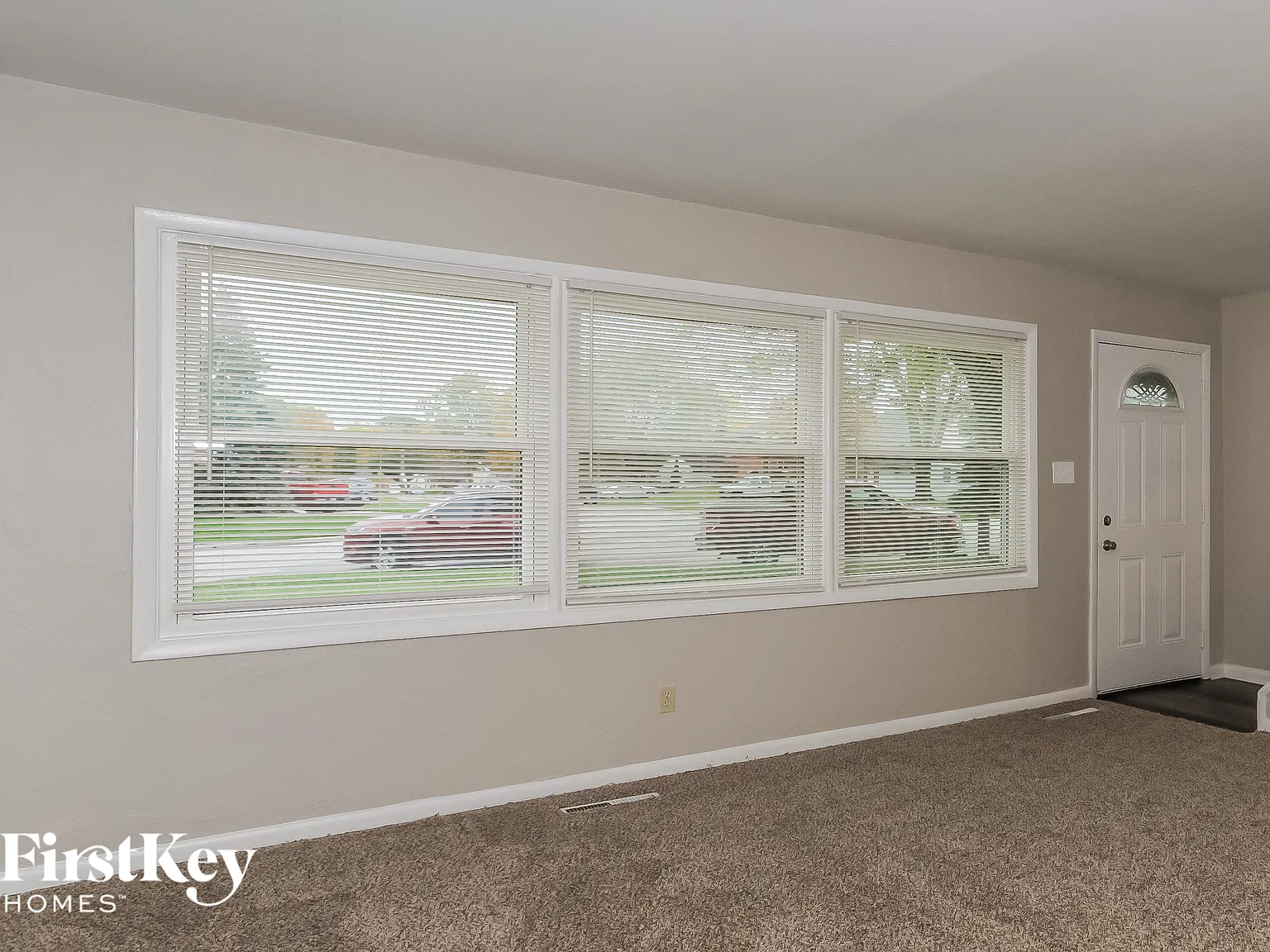 4 bed, 2.0 bath, 1270 sqft, $2,010 — Photo 3