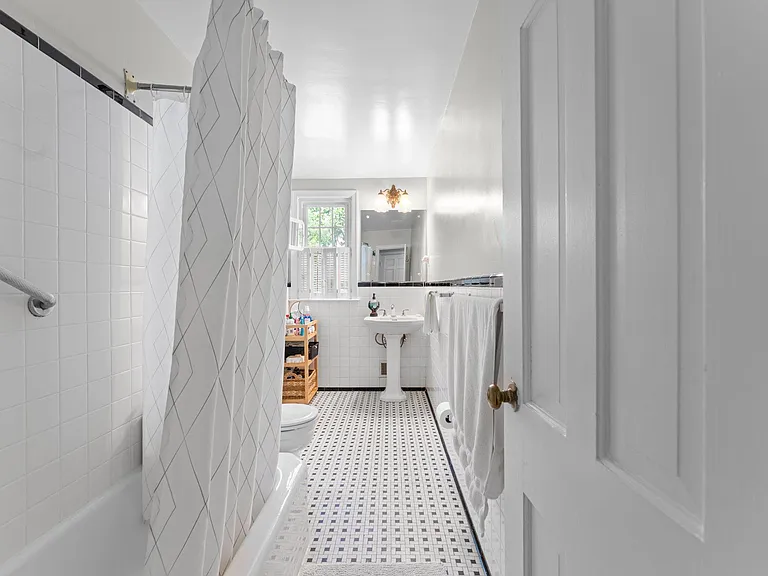 5121 Baltan Rd — Photo 37