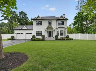 406 Two Rod Rd, Port Jefferson Station, NY 11776