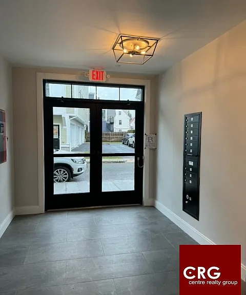 156 Everett St #101A — Photo 10