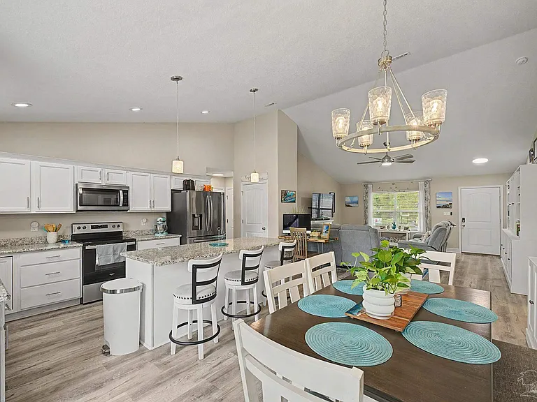 3613 Berkley Ln — Photo 11