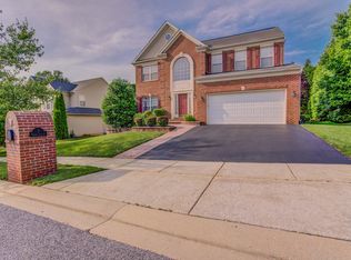 2 Turning Leaf Ct, Baltimore, MD 21237