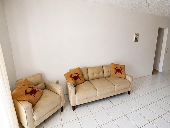 3rd image of 1-133 Wintberg Est
