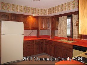 5th image of 206 E Eldorado Dr