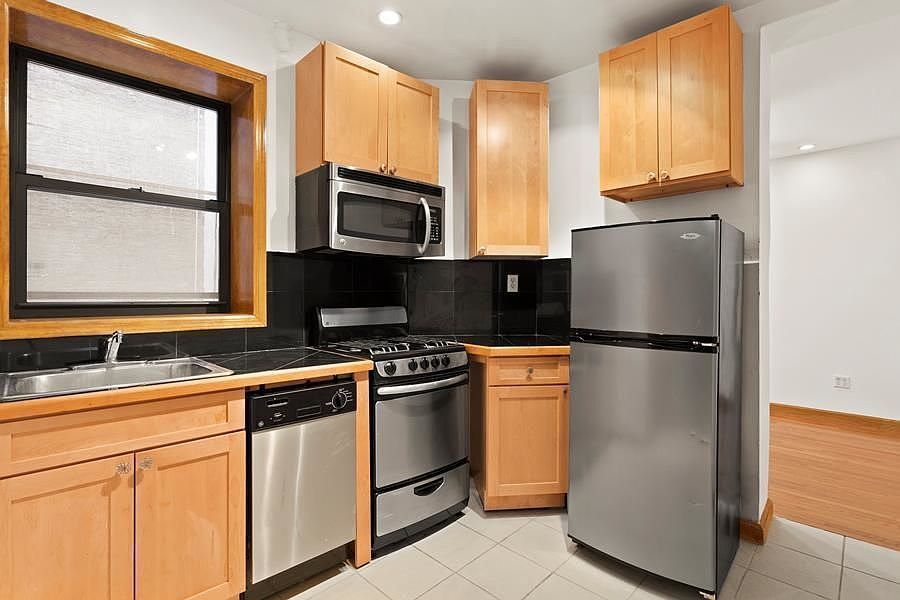 1st image of 56 Macdougal St APT 7R