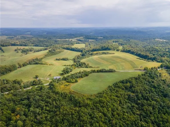 408D Mount Hope Ridge Rd, Claysville, PA 15323