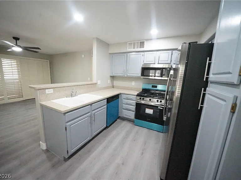 5710 E Tropicana Ave #1032 — Photo 8